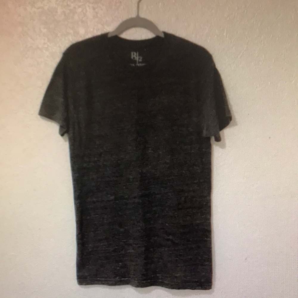 Grey tee